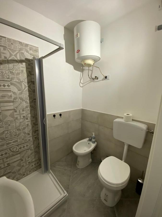 Al Centro Di Tutto Apartment Palermo Luaran gambar